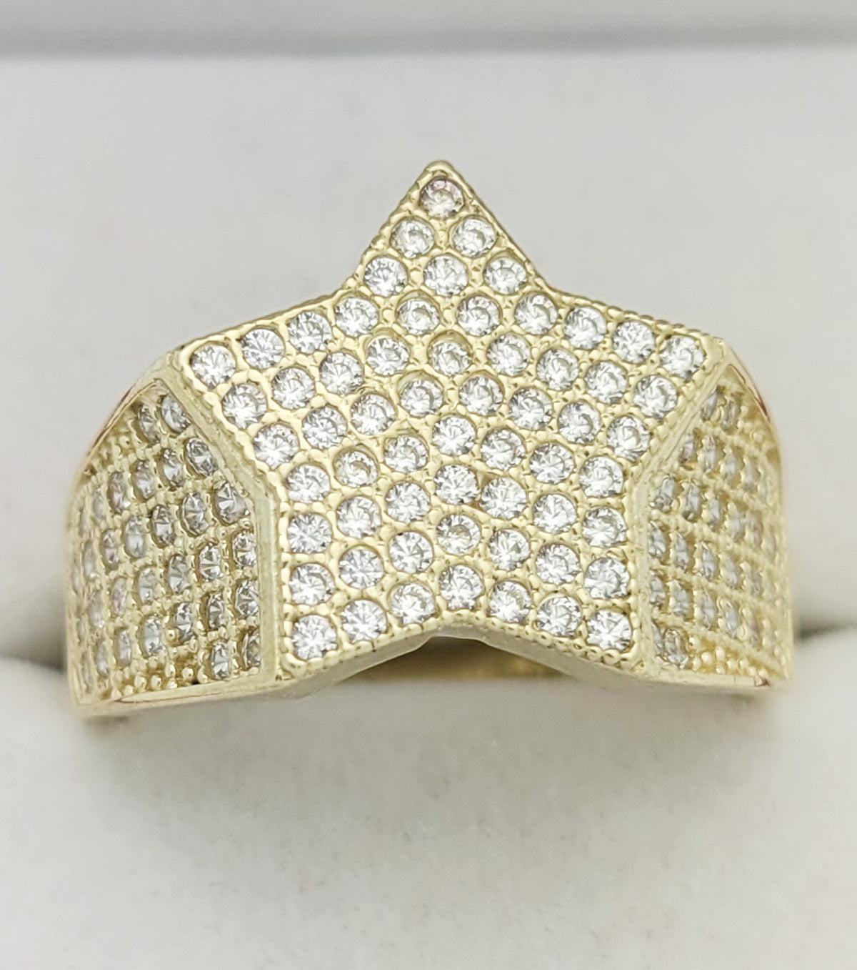 10K Yellow Gold Iced Out Star Ring - Hip Hop Style Five-Point Star CZ Statement Ring for Men, Bling Ring Jewelry - Stunu jewelry