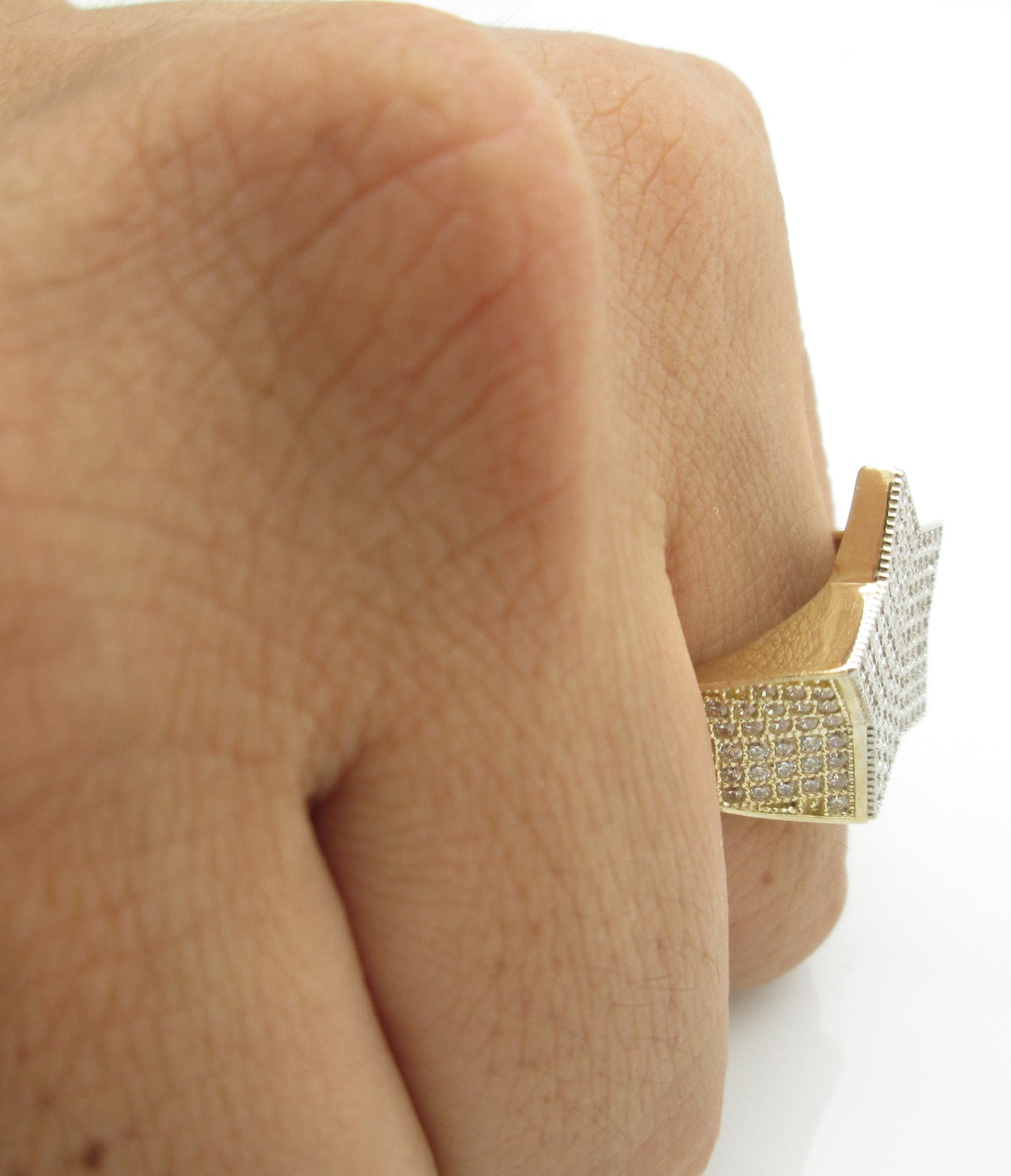 10K Yellow Gold Iced Out Star Ring - Hip Hop Style Five-Point Star CZ Statement Ring for Men, Bling Ring Jewelry - Stunu jewelry