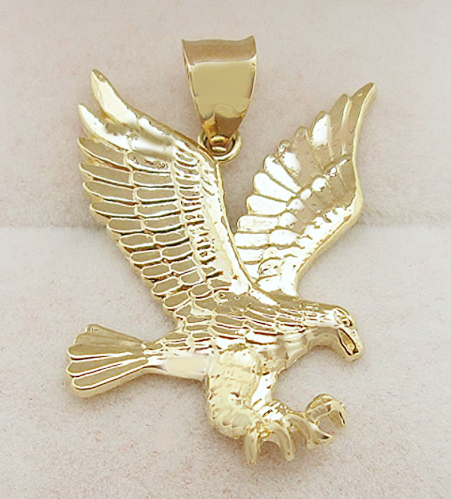 10K Yellow Gold Mens American Eagle Pendant 1.2 inch