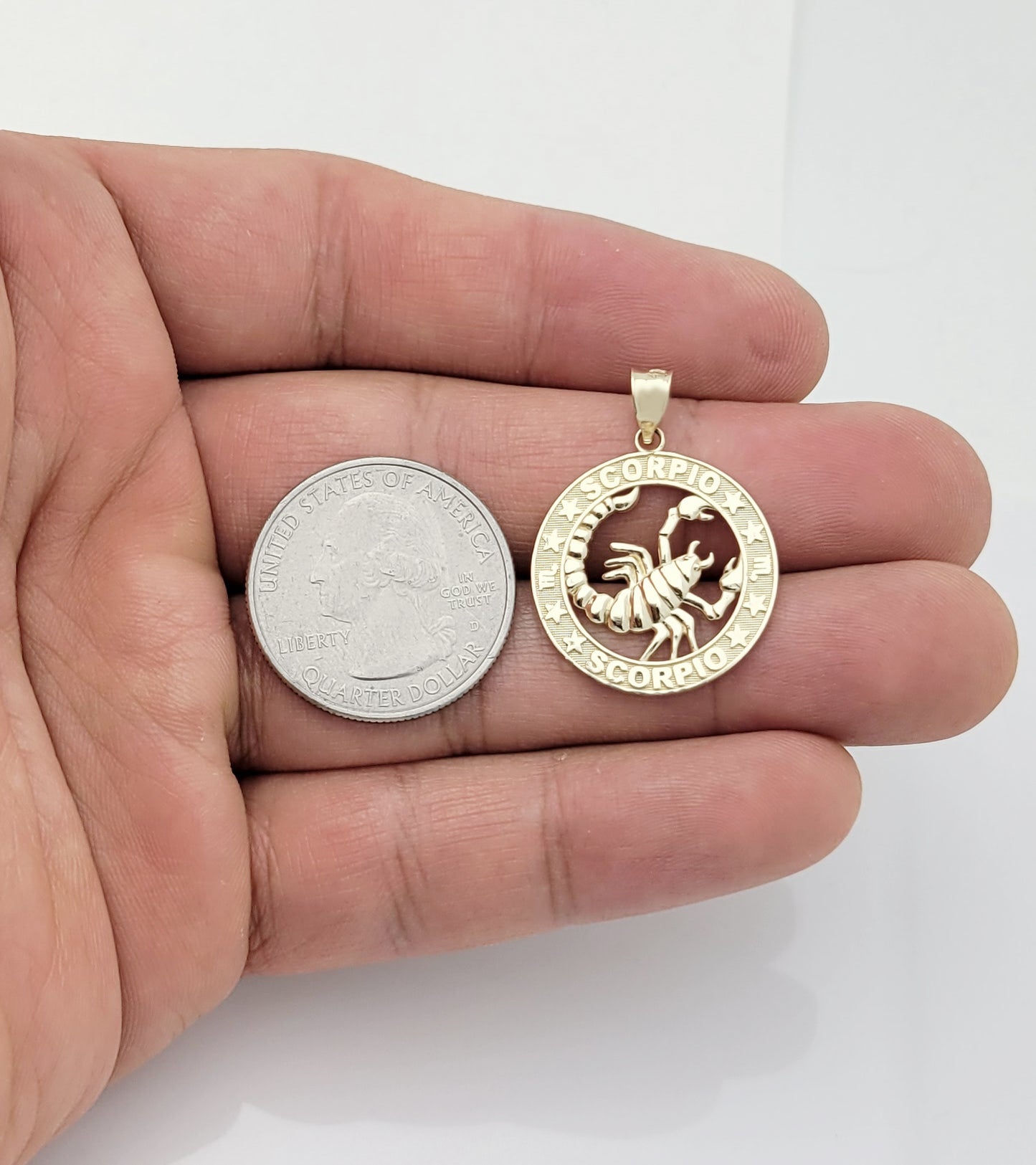 10K Yellow Gold Scorpio Necklace Pendant Zodiac Charm 0.85 inch Diameter