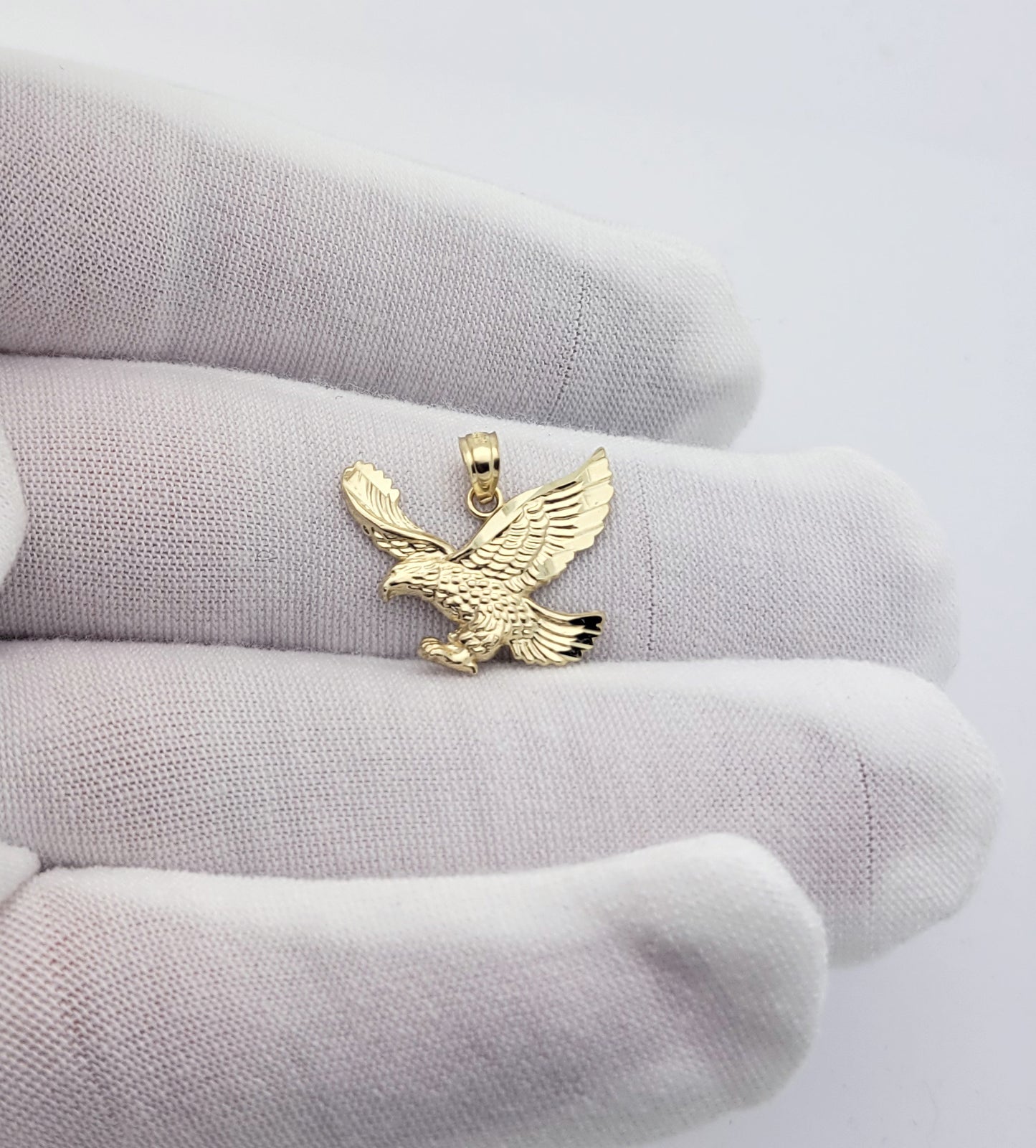 10K Yellow Gold American Eagle Pendant Eagle Charm 0.7 in x 0.8 in