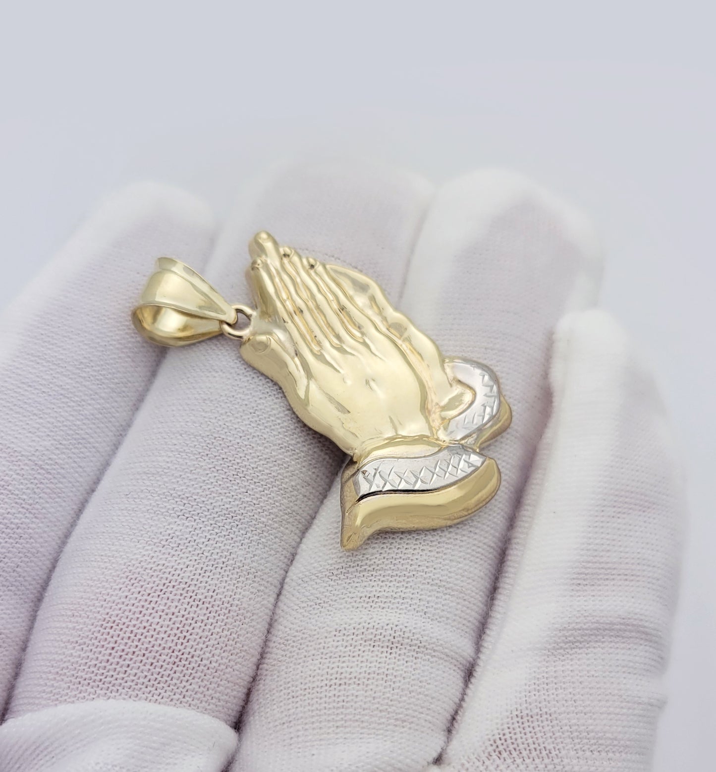 10k Yellow Gold Praying Hands Prayers Hands Pendant 1.5 in x 1.0 in - Stunu jewelry