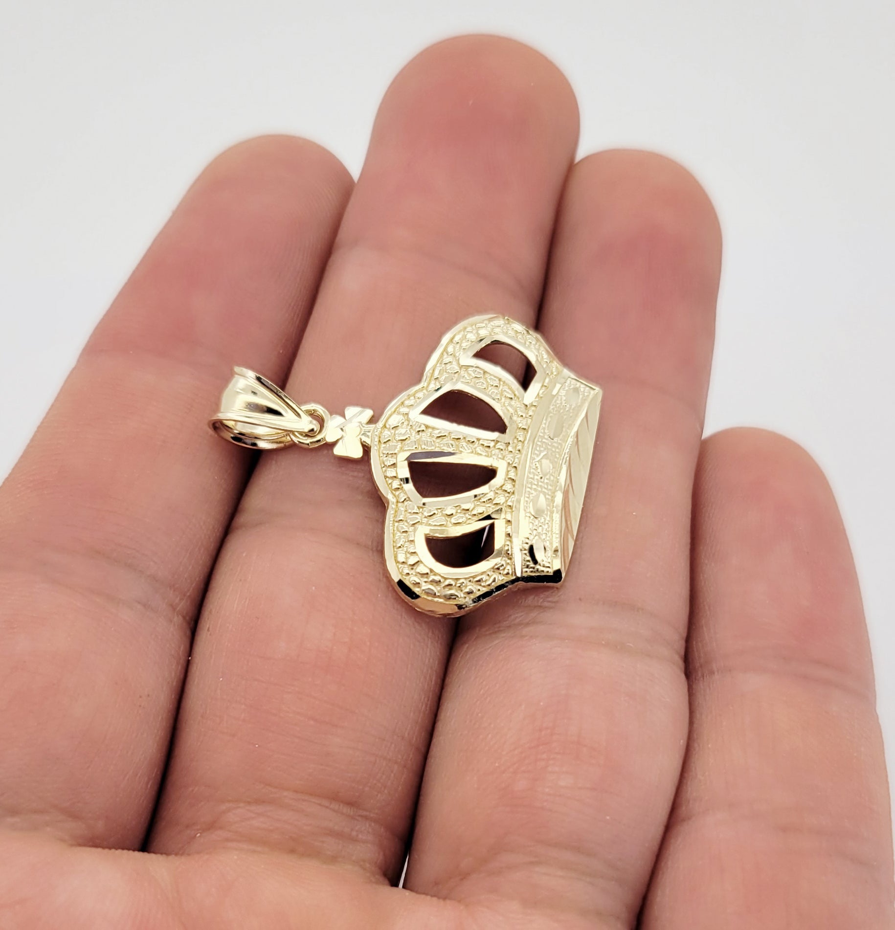 10K Yellow Gold Crown Pendant Crown Charm 1.1 in - Stunu jewelry