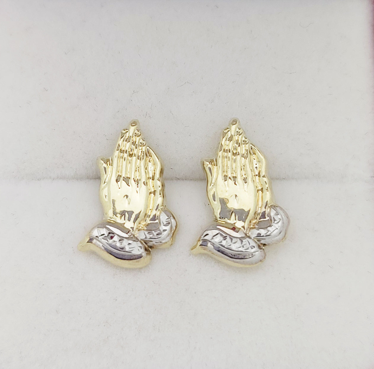 10K Yellow Gold Praying Hands Earrings 0.65 in x 0.4 in - Stunu jewelry