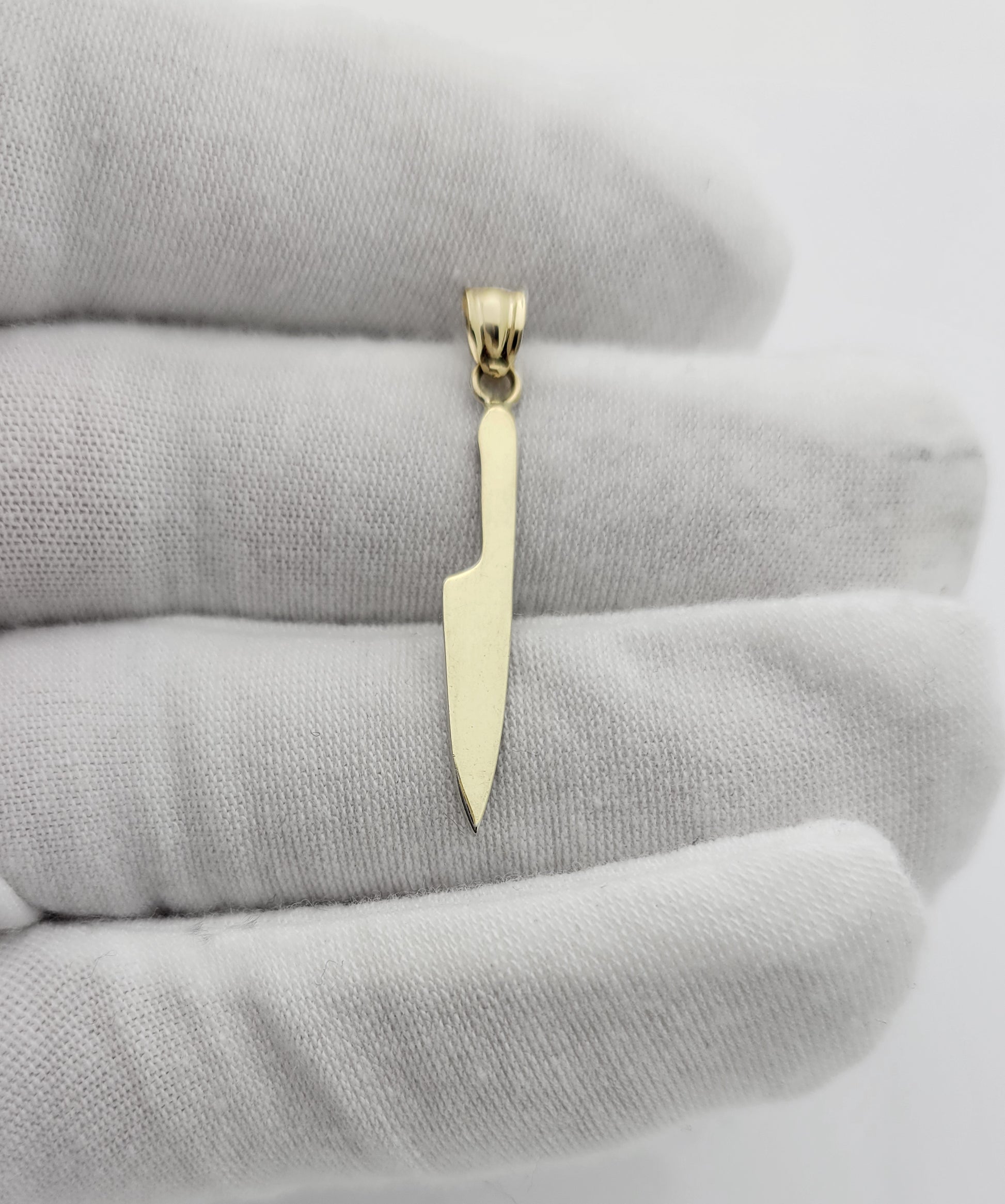 10K Yellow Gold Kitchen Knife Pendant for Men & Women, Highly Polished Chef Knife Charm, Culinary Jewelry Gift for Chefs and Cooks - Stunu jewelry