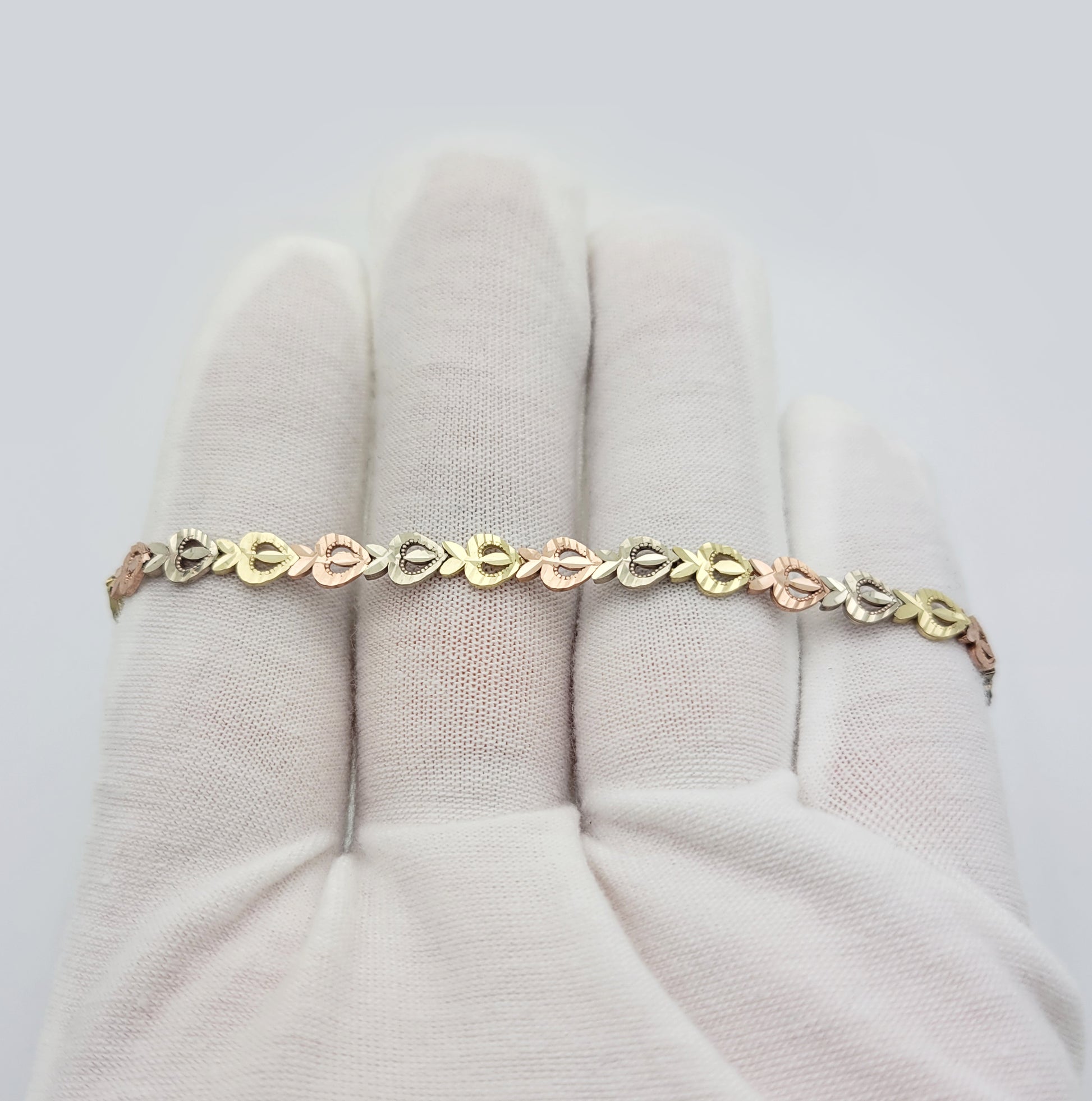 10K Tri Color Gold Heart Link Bracelet 6 mm Heart Bracelet For Women 7.25 inch - Stunu jewelry
