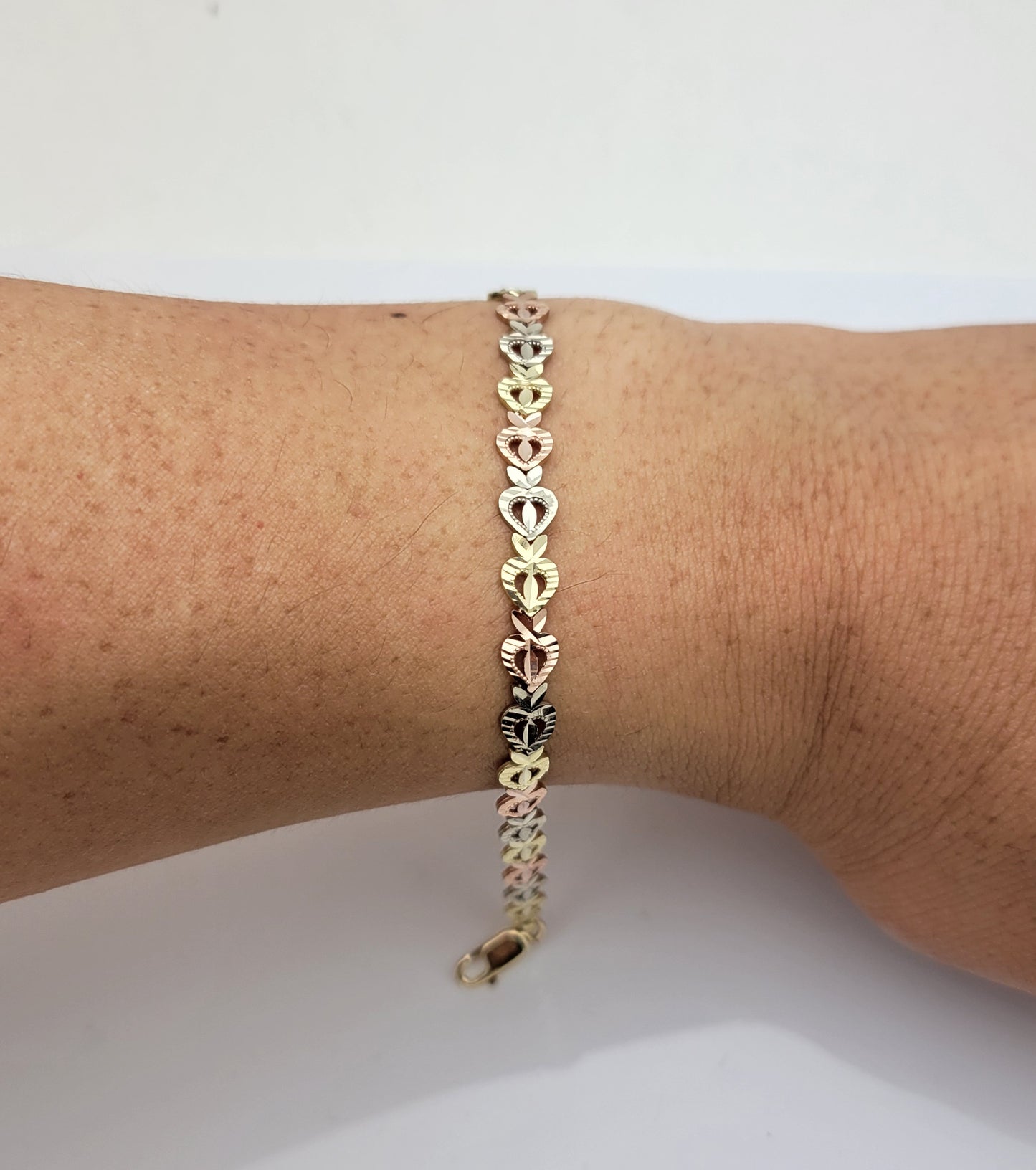 10K Tri Color Gold Heart Link Bracelet 6 mm Heart Bracelet For Women 7.25 inch - Stunu jewelry