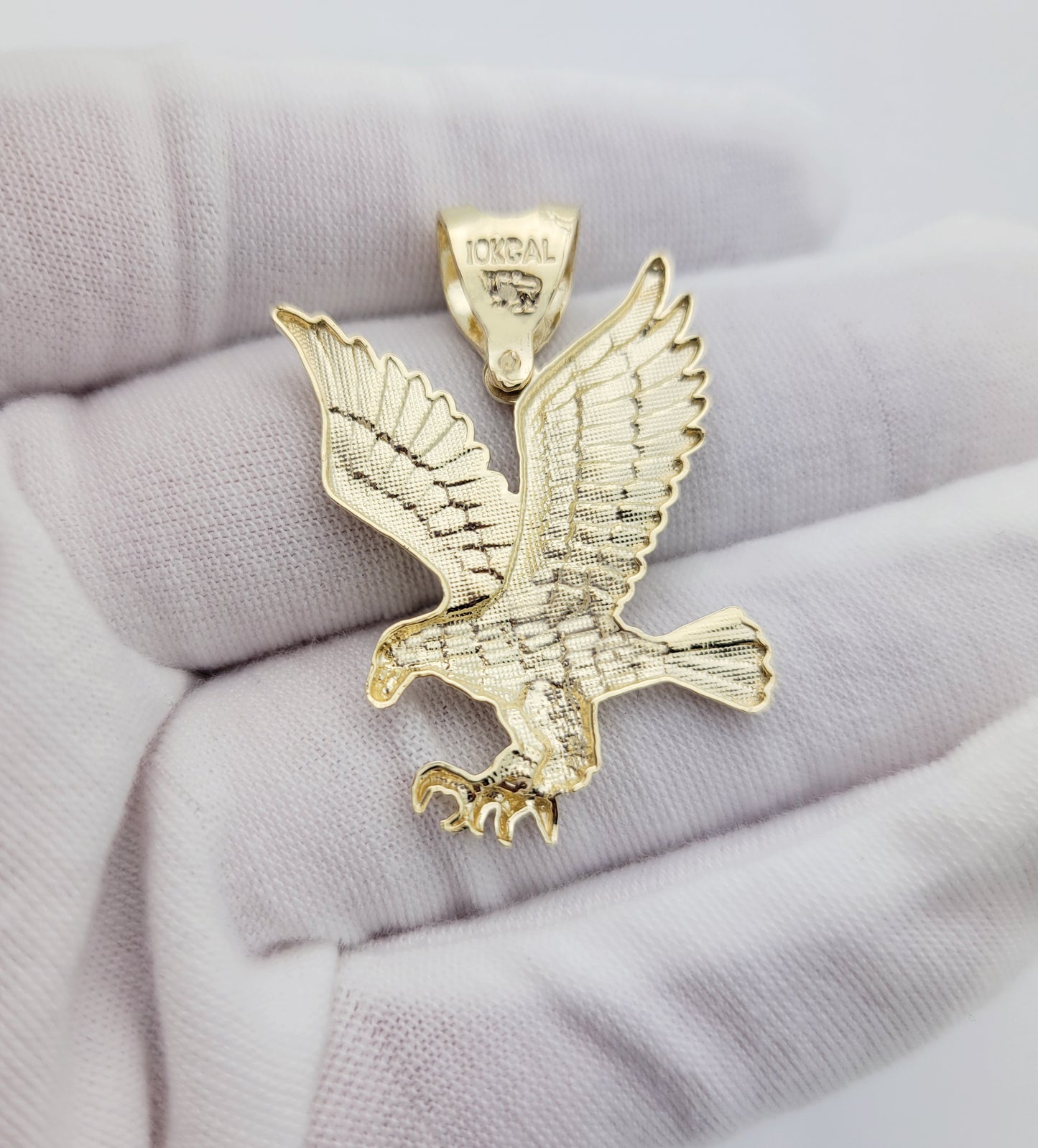 10K Yellow Gold Mens American Eagle Pendant 1.5 inch